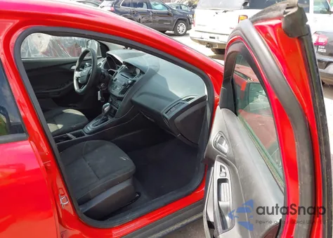 2015 Ford Focus Se z USA, uszkodzony, nr VIN 1FADP3F29FL283874